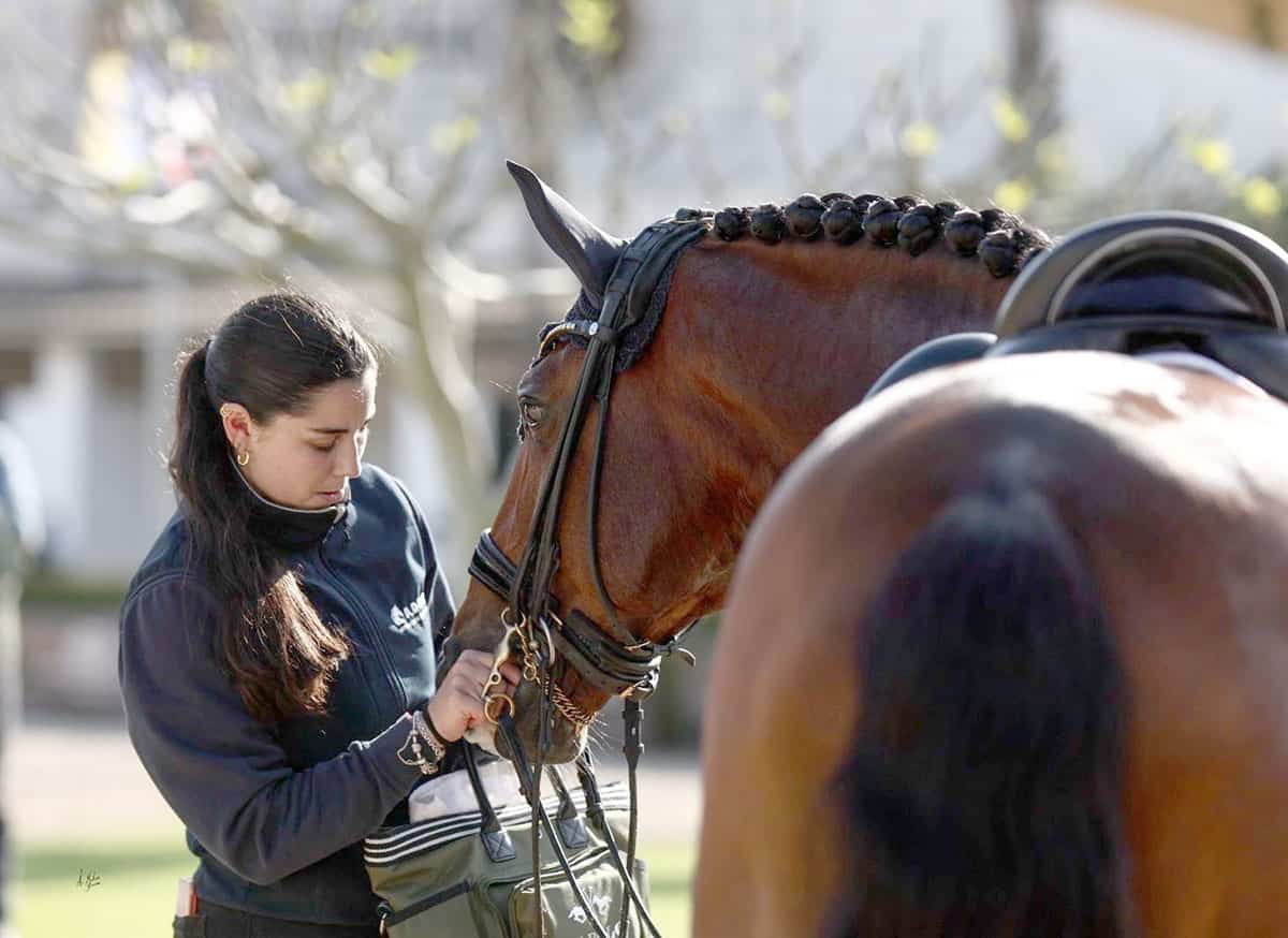 Ignacia Rodríguez: la joven amazona chilena que cabalga hacia sus sueños desde Abu Dabi